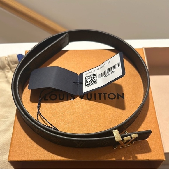 Authentic Louis Vuitton Women’s 65 CM Belt (Never Worn) - Picture 2 of 7